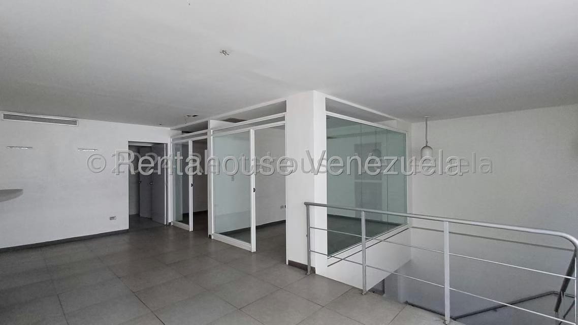 Comercial (Local Comercial) en Alquiler en Parroquia La Candelaria, Distrito Metropolitano - 13