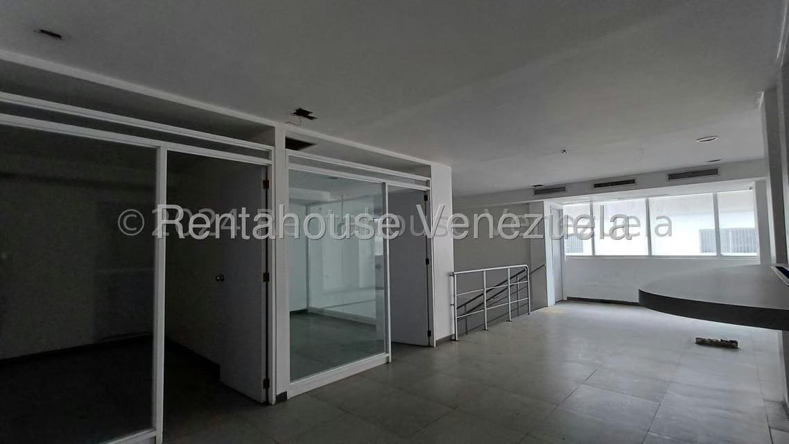 Comercial (Local Comercial) en Alquiler en Parroquia La Candelaria, Distrito Metropolitano - 15