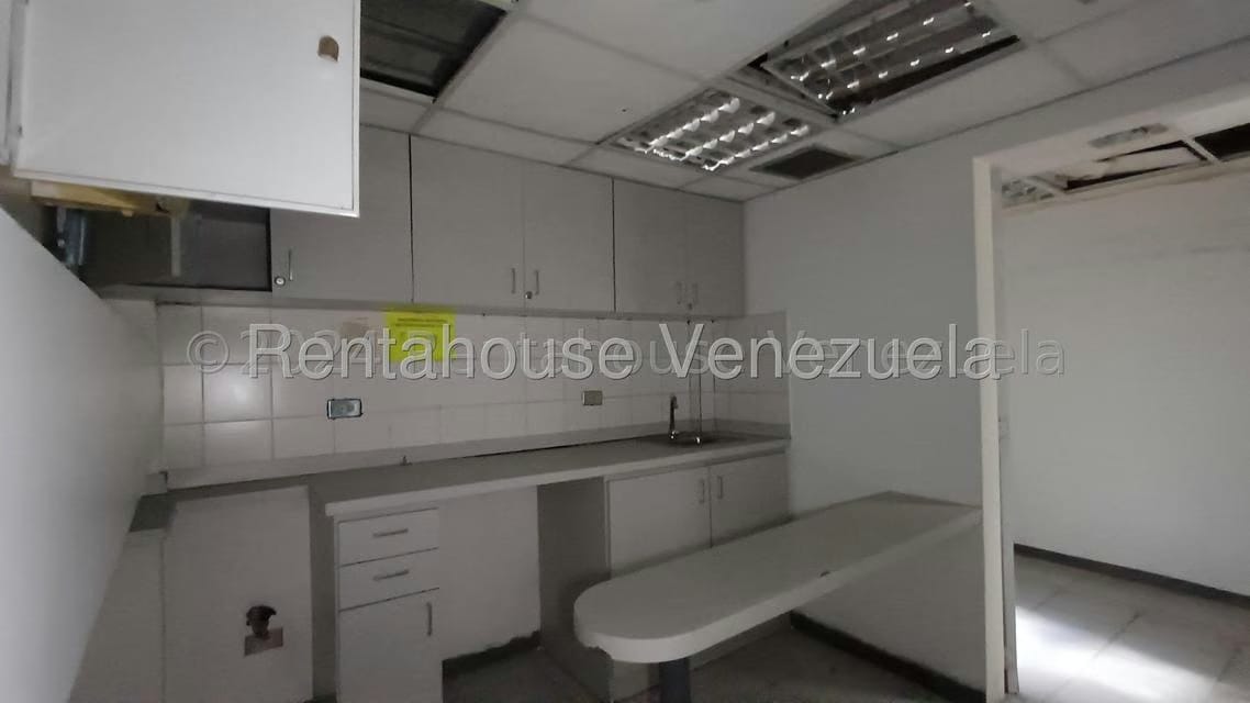 Comercial (Local Comercial) en Alquiler en Parroquia La Candelaria, Distrito Metropolitano - 18