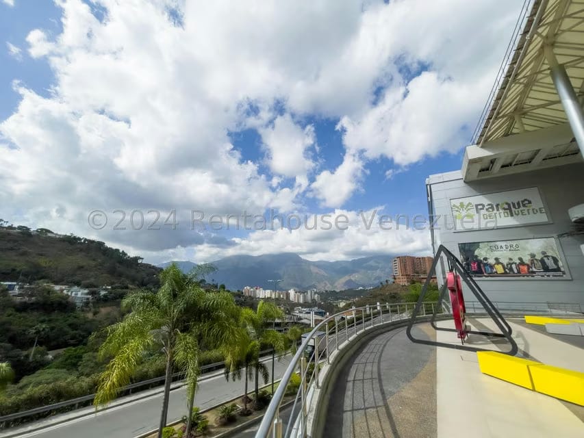Comercial (Oficina) en Venta en Los Naranjos del Cafetal, Distrito Metropolitano - 2
