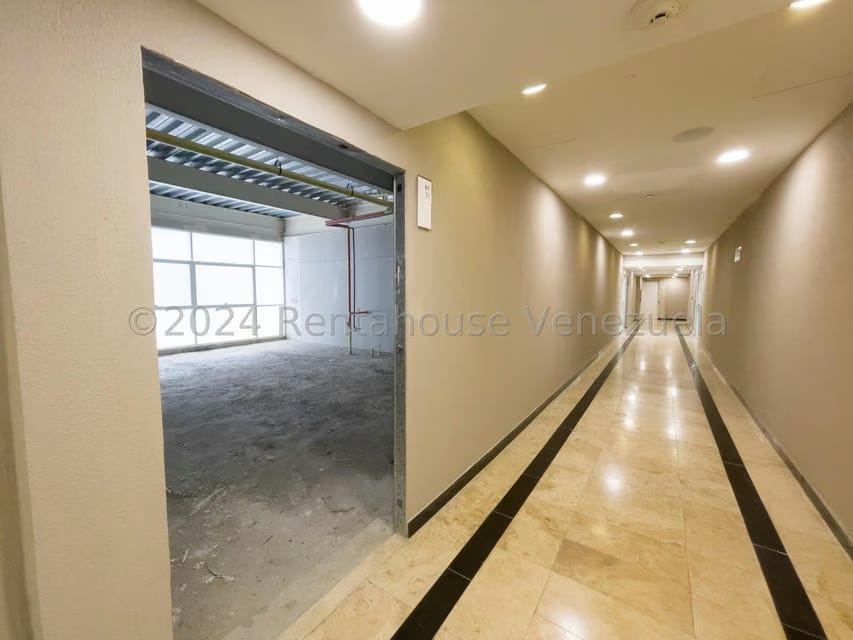 Comercial (Oficina) en Venta en Los Naranjos del Cafetal, Distrito Metropolitano - 8