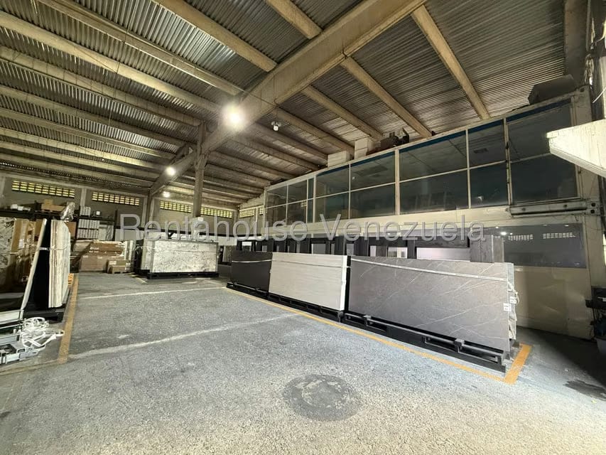 Comercial (Local Comercial) en Venta en Guatire, Miranda - 4