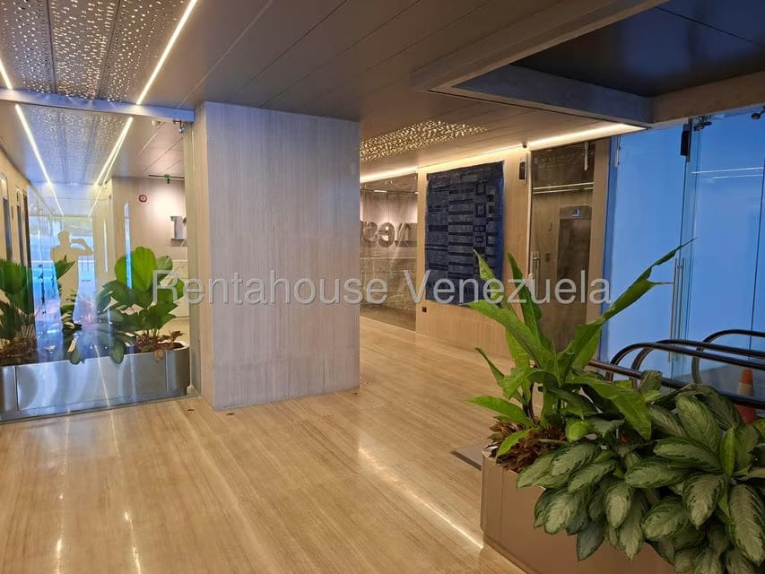 Comercial (Oficina) en Alquiler en Las Mercedes, Distrito Metropolitano - 2