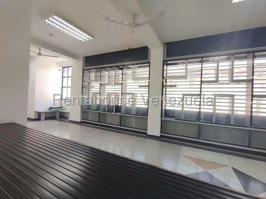 Comercial (Local Comercial) en Alquiler en Centro, Aragua - 11