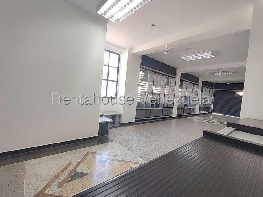 Comercial (Local Comercial) en Alquiler en Centro, Aragua - 12