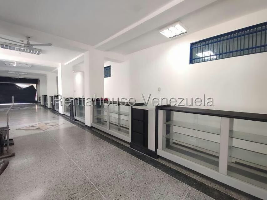 Comercial (Local Comercial) en Alquiler en Centro, Aragua - 14