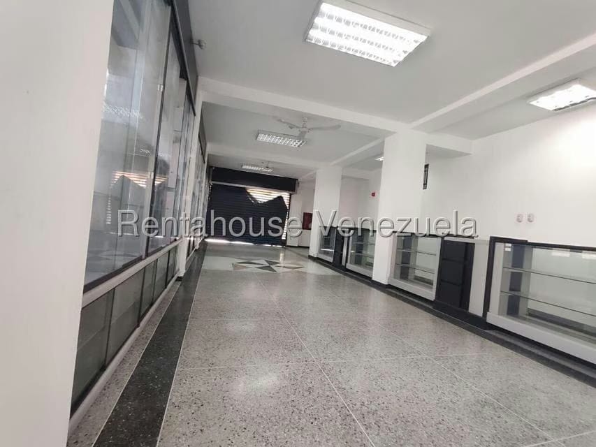 Comercial (Local Comercial) en Alquiler en Centro, Aragua - 17