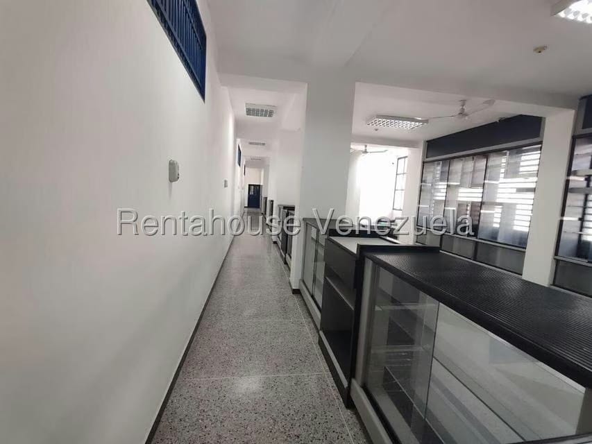 Comercial (Local Comercial) en Alquiler en Centro, Aragua - 22