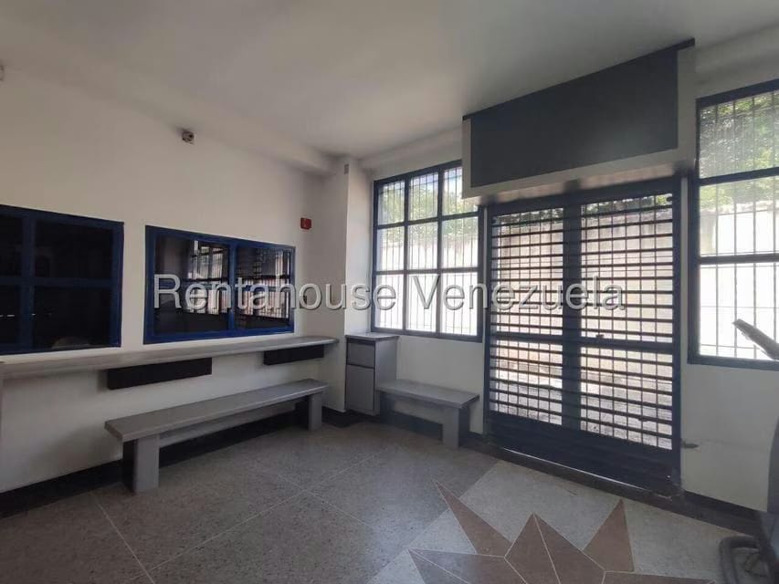 Comercial (Local Comercial) en Alquiler en Centro, Aragua - 28