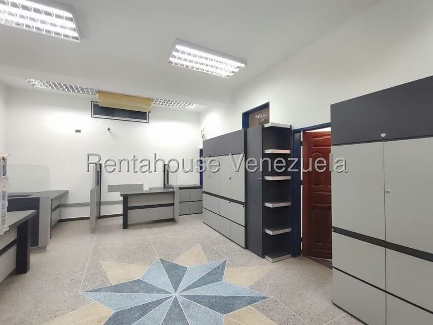 Comercial (Local Comercial) en Alquiler en Centro, Aragua - 31