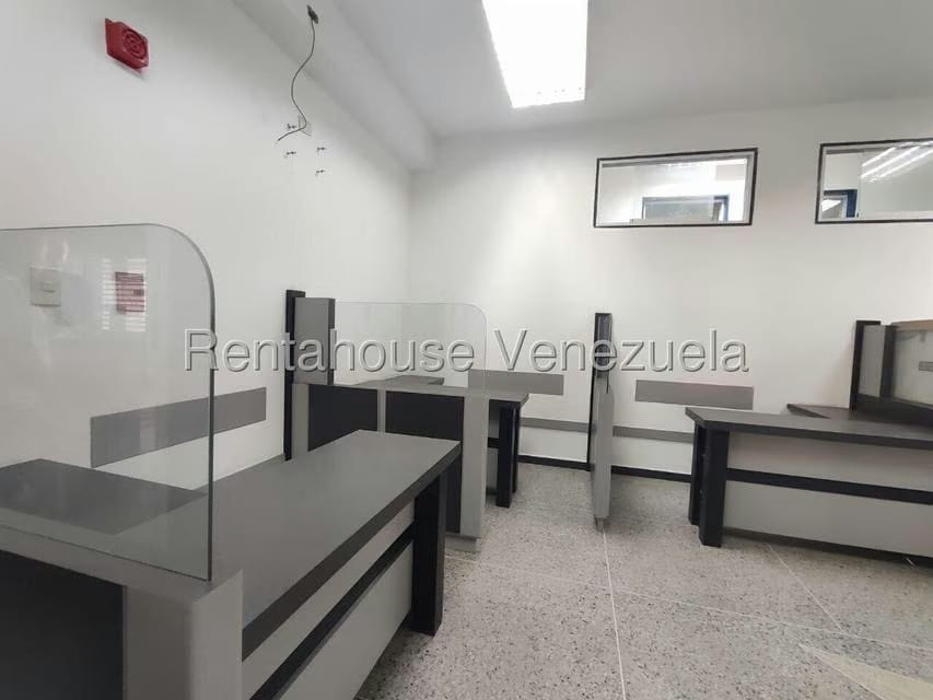 Comercial (Local Comercial) en Alquiler en Centro, Aragua - 35