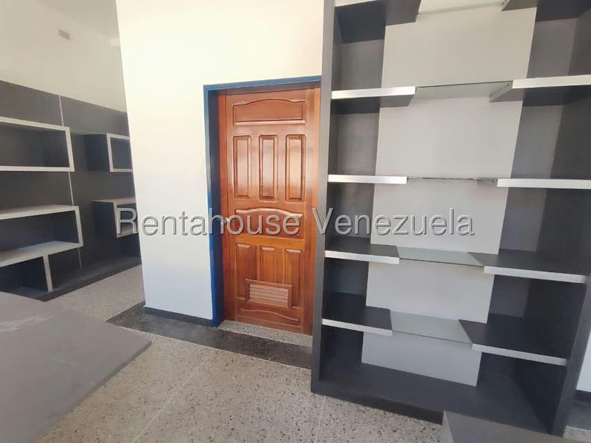 Comercial (Local Comercial) en Alquiler en Centro, Aragua - 37