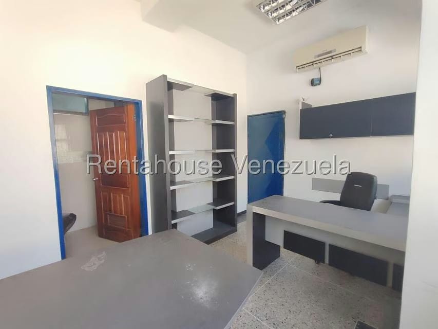 Comercial (Local Comercial) en Alquiler en Centro, Aragua - 38