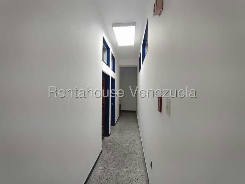Comercial (Local Comercial) en Alquiler en Centro, Aragua - 49