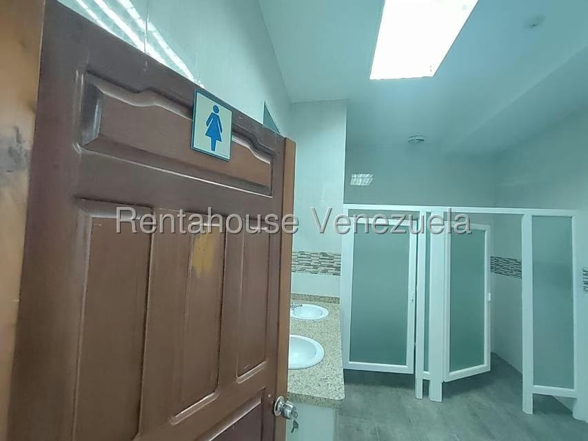 Comercial (Local Comercial) en Alquiler en Centro, Aragua - 53