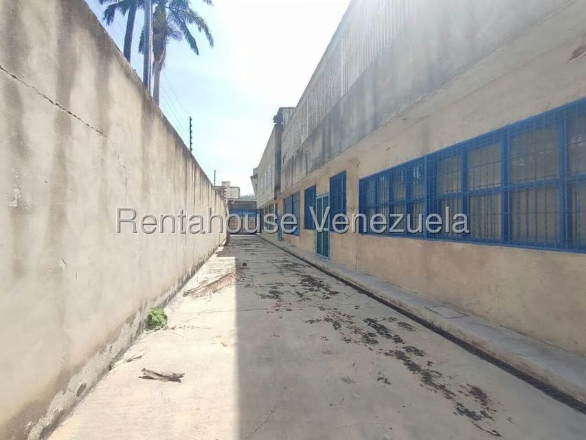 Comercial (Local Comercial) en Alquiler en Centro, Aragua - 70