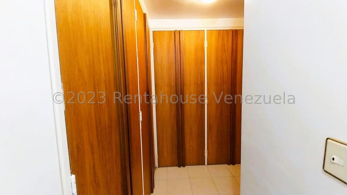 Townhouse (Multiples Niveles) en Venta en La Boyera, Distrito Metropolitano - 30