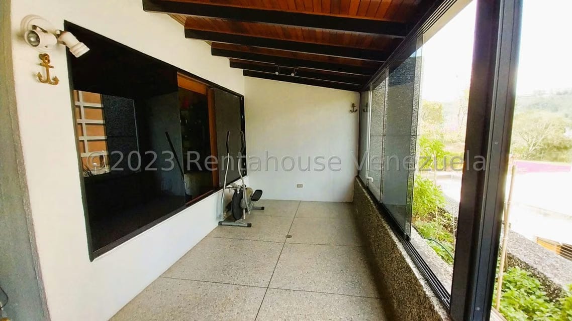 Townhouse (Multiples Niveles) en Venta en La Boyera, Distrito Metropolitano - 39