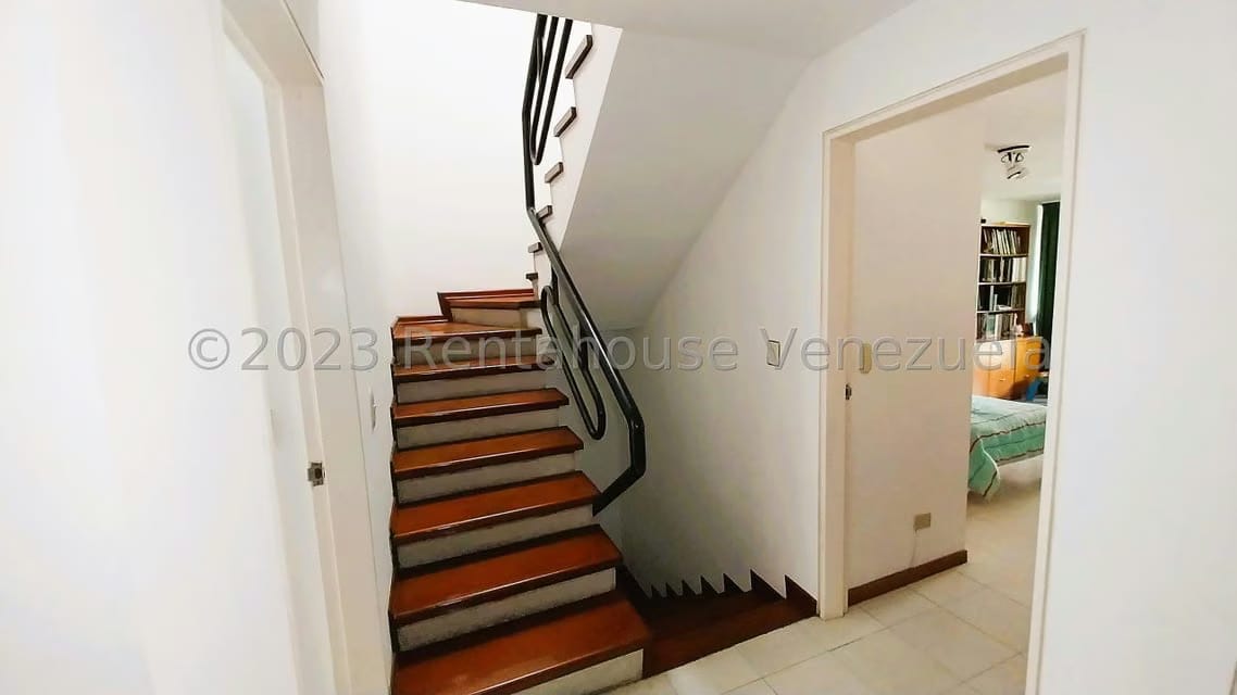 Townhouse (Multiples Niveles) en Venta en La Boyera, Distrito Metropolitano - 45