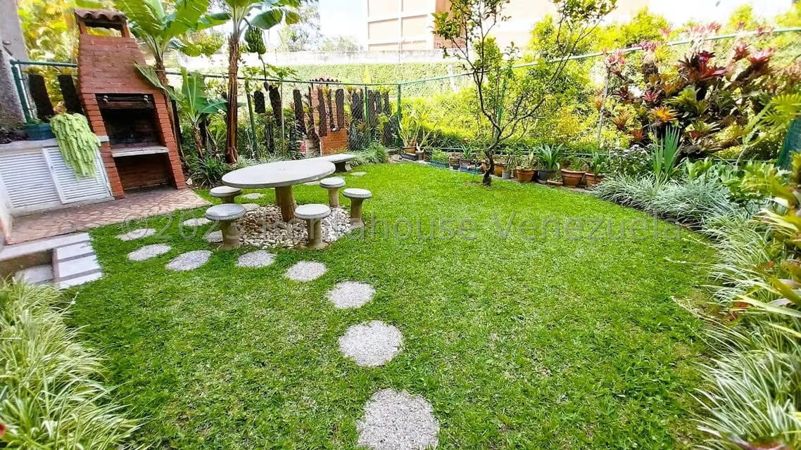Townhouse (Multiples Niveles) en Venta en La Boyera, Distrito Metropolitano - 49