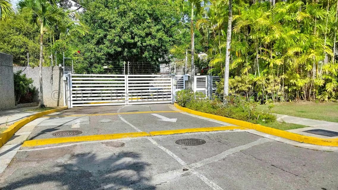 Townhouse (Multiples Niveles) en Venta en La Boyera, Distrito Metropolitano - 65