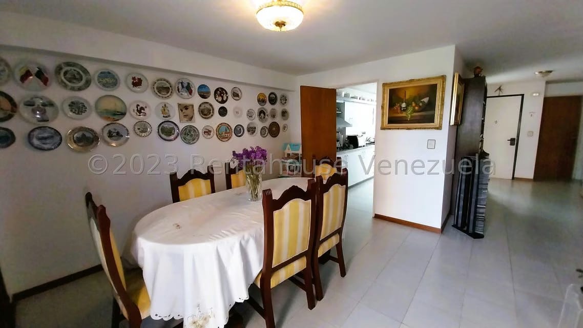 Townhouse (Multiples Niveles) en Venta en La Boyera, Distrito Metropolitano - 8