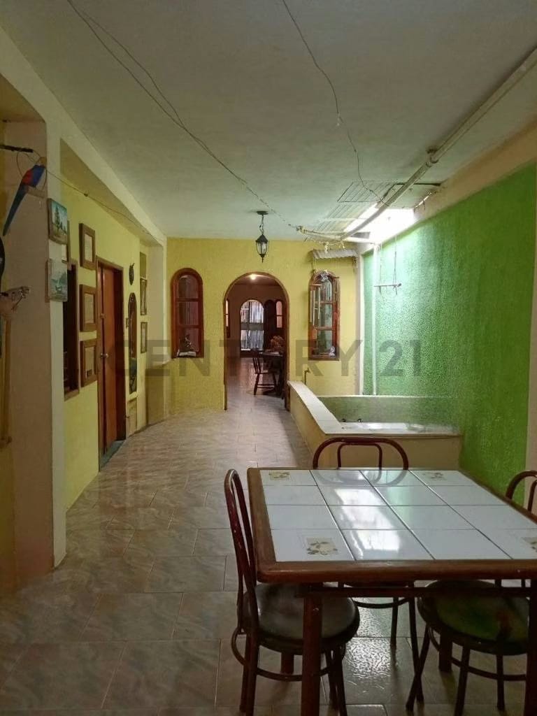 Casa en Venta en Puerto La Cruz. Calle Venezuela - 5