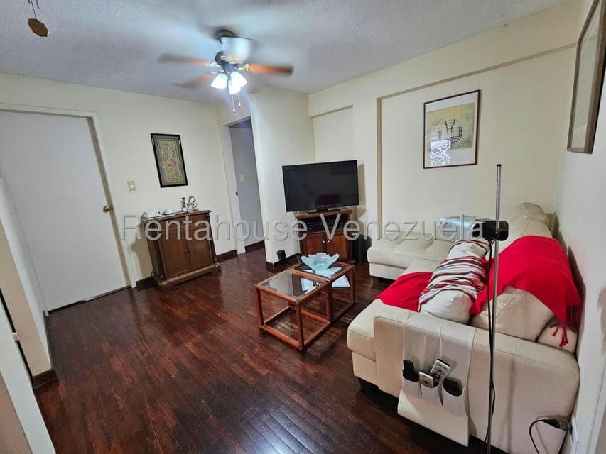 Casa (Multipes Niveles) en Venta en Cumbres de Curumo, Distrito Metropolitano - 21