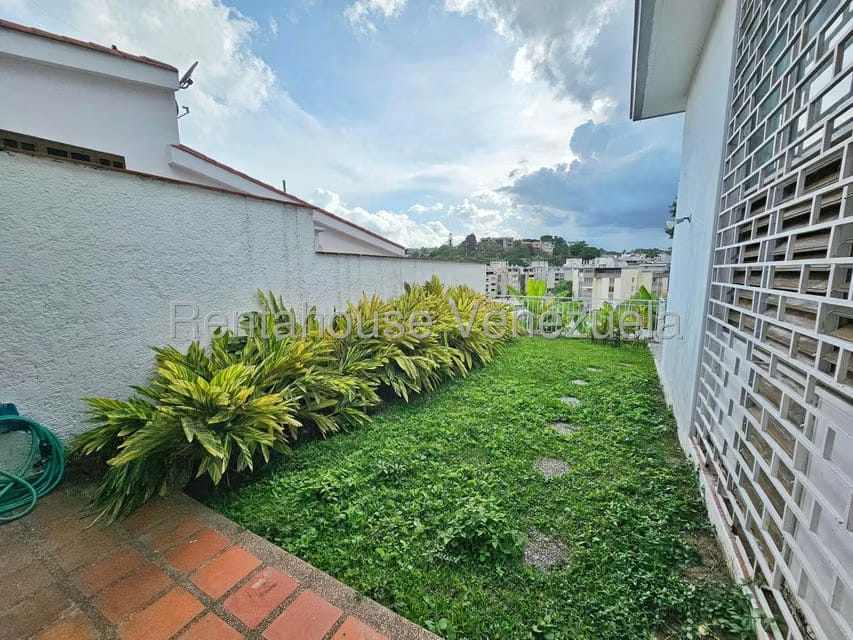 Casa (Multipes Niveles) en Venta en Cumbres de Curumo, Distrito Metropolitano - 47
