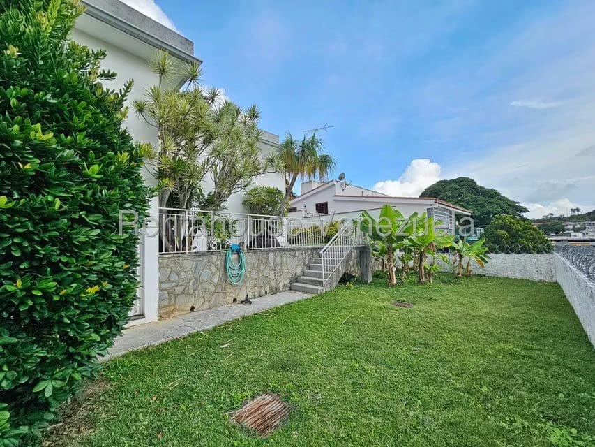 Casa (Multipes Niveles) en Venta en Cumbres de Curumo, Distrito Metropolitano - 50