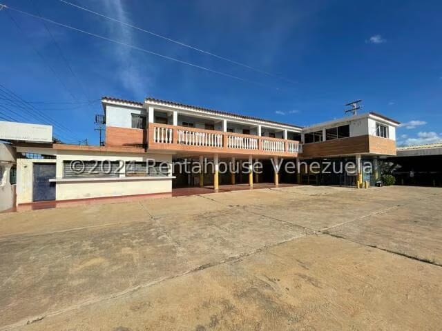 Comercial (Galpon - Deposito) en Alquiler en Sector San Jose, Falcon - 2
