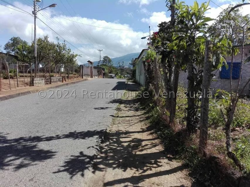 Casa (1 Nivel) en Venta en Loma de Mitimbis, Trujillo - 3