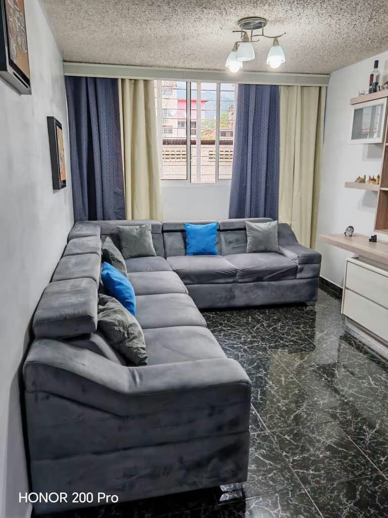 Apartamento en Venta - Res. La Pradera - Ejido - Estado Mérida