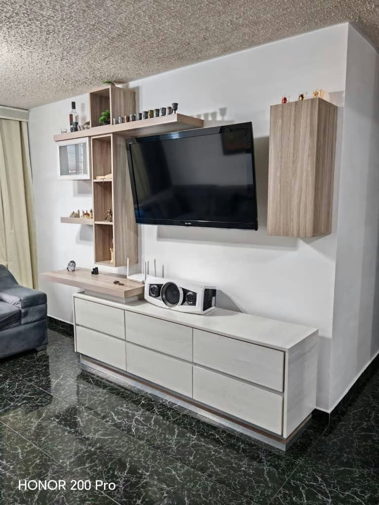 Apartamento en Venta - Res. La Pradera - Ejido - Estado Mérida - 2