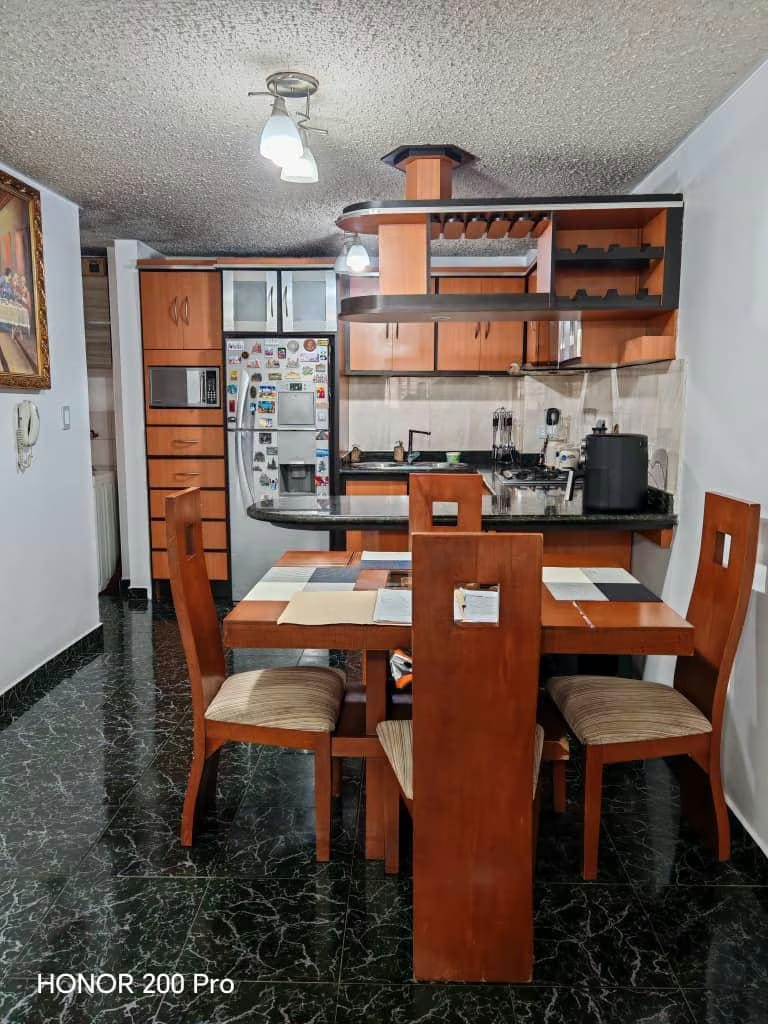 Apartamento en Venta - Res. La Pradera - Ejido - Estado Mérida - 3
