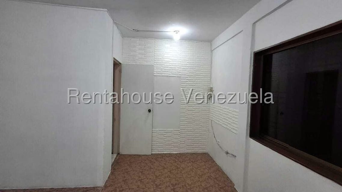 Comercial (Oficina) en Alquiler en Centro, Lara - 9