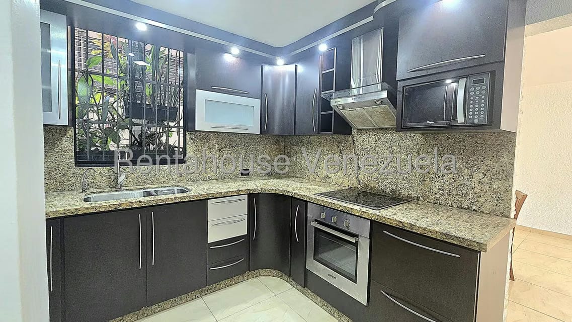 Apartamento (1 Nivel) en Venta en Santa Paula, Distrito Metropolitano - 11