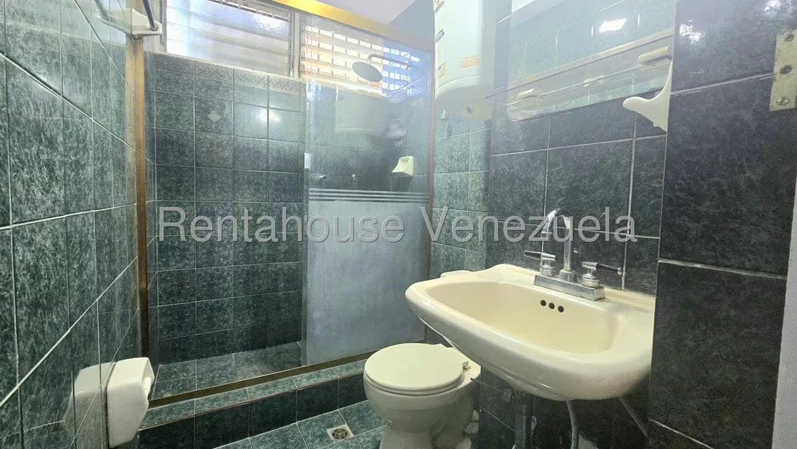 Apartamento (1 Nivel) en Venta en Santa Paula, Distrito Metropolitano - 16