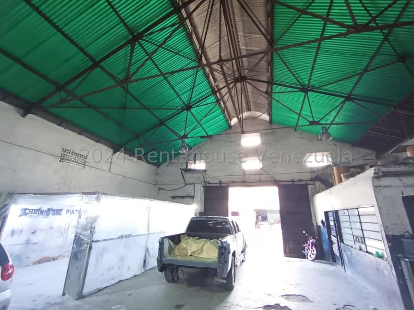 Comercial (Galpon - Deposito) en Venta en Centro, Carabobo - 30