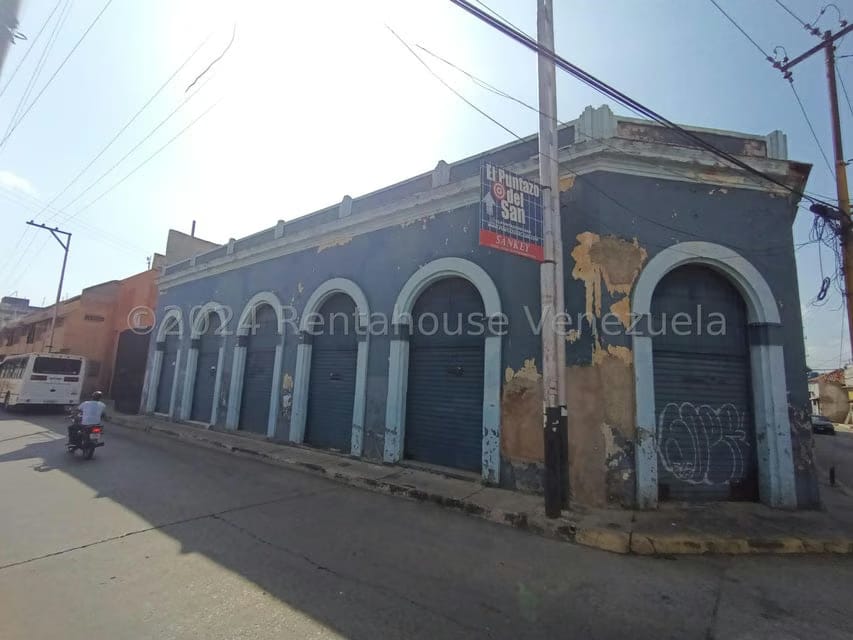 Comercial (Galpon - Deposito) en Venta en Centro, Carabobo - 40