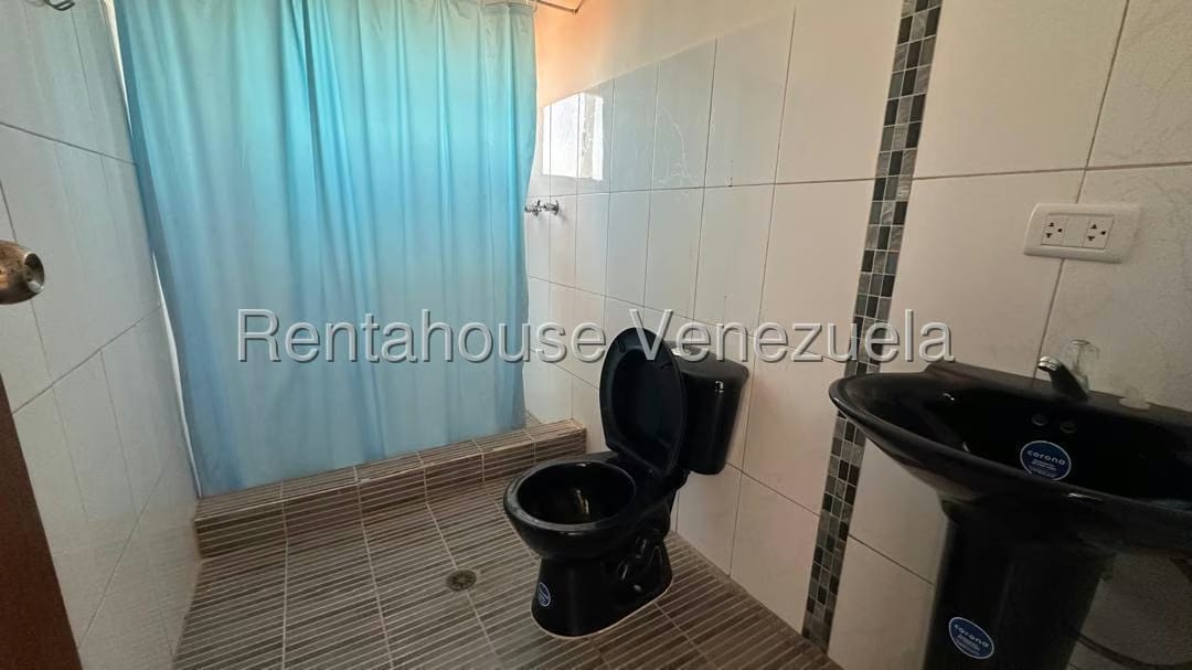 Casa (1 Nivel) en Venta en El Junko, Distrito Metropolitano - 26