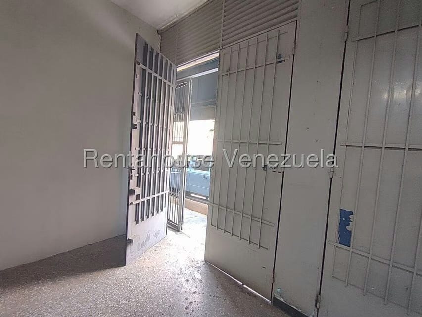 Comercial (Local Comercial) en Alquiler en Centro, Aragua - 11