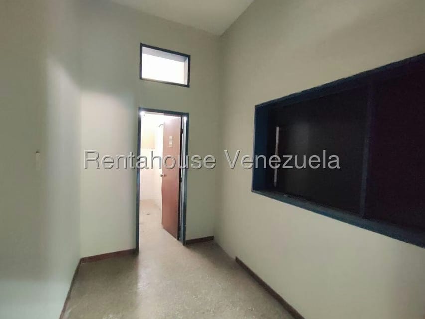 Comercial (Local Comercial) en Alquiler en Centro, Aragua - 13