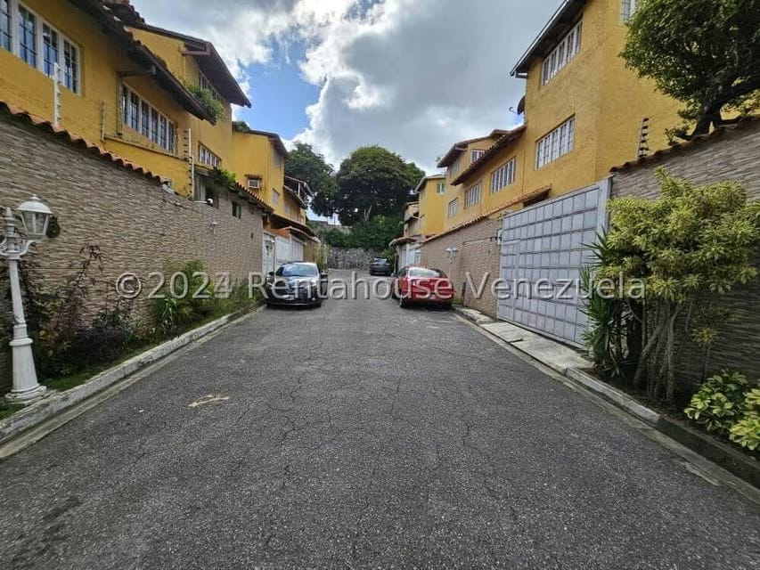 Townhouse (Multiples Niveles) en Venta en La Lagunita Country Club, Distrito Metropolitano - 32