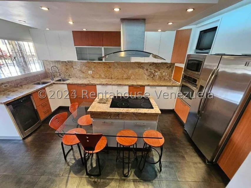 Townhouse (Multiples Niveles) en Venta en La Lagunita Country Club, Distrito Metropolitano - 9