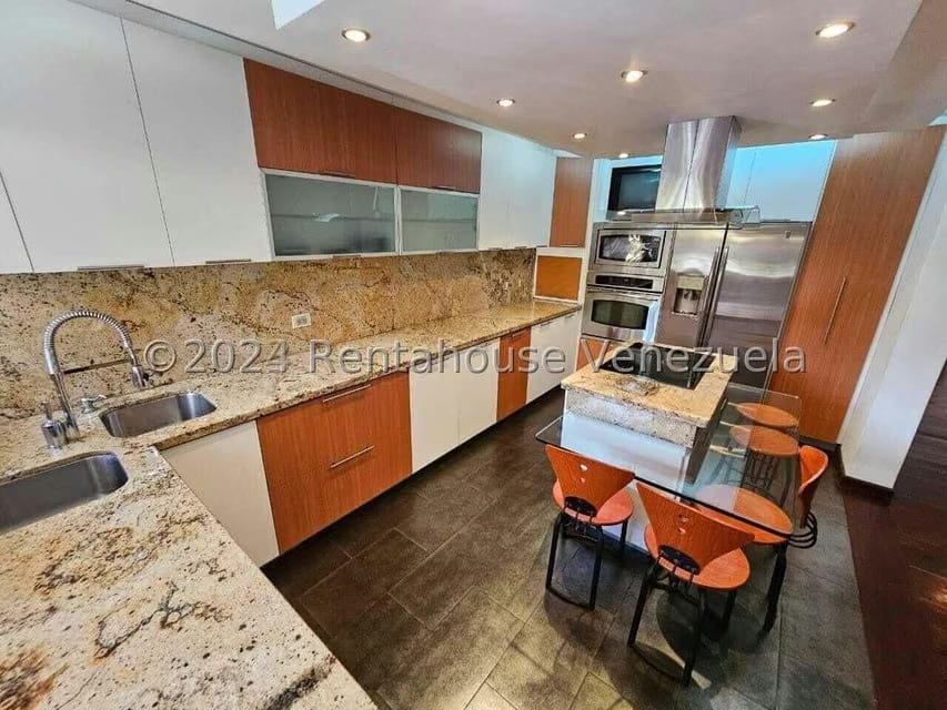 Townhouse (Multiples Niveles) en Venta en La Lagunita Country Club, Distrito Metropolitano - 10