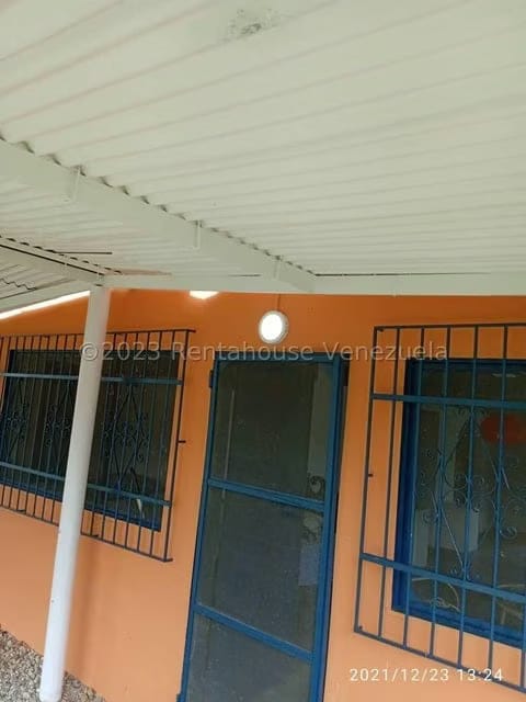 Casa (1 Nivel) en Venta en Mirador Bahía de Buche, Miranda - 10