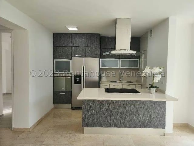 APARTAMENTO EN VENTA – YENNIEF ROJAS - 3