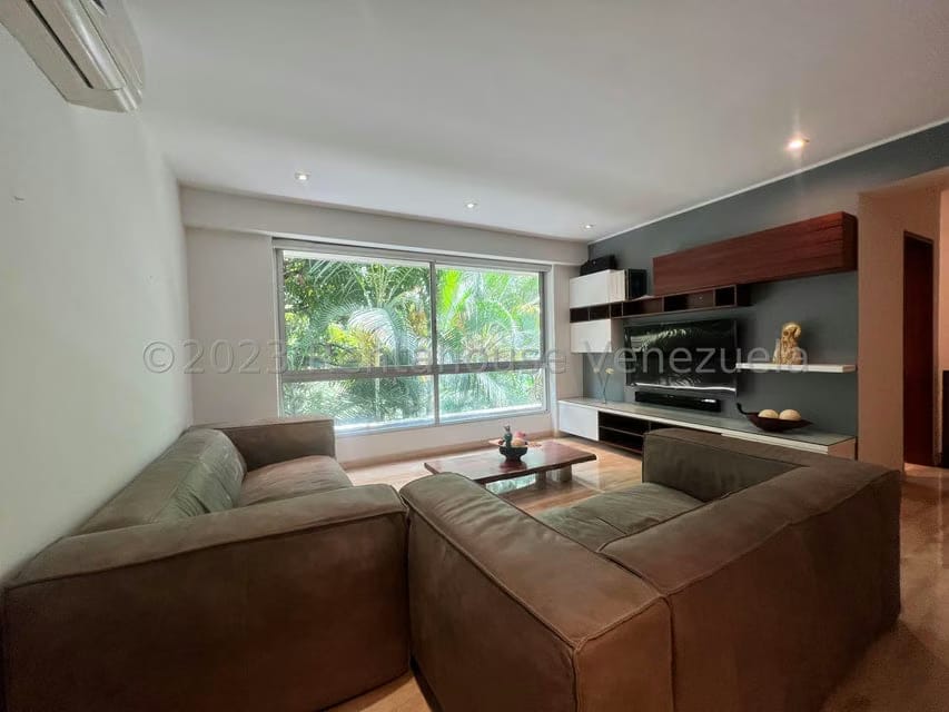 Apartamento (Duplex) en Venta en Campo Alegre, Distrito Metropolitano - 34