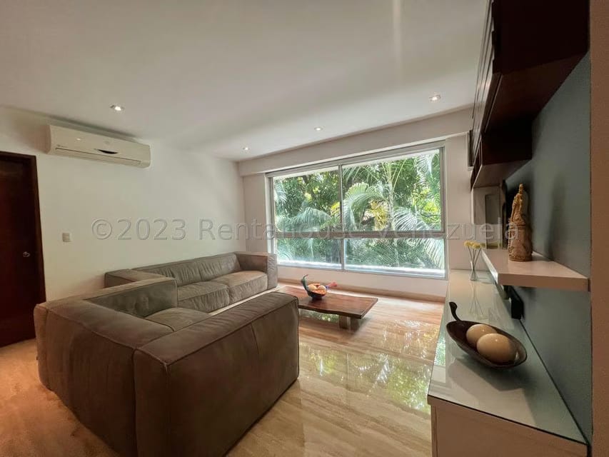 Apartamento (Duplex) en Venta en Campo Alegre, Distrito Metropolitano - 36